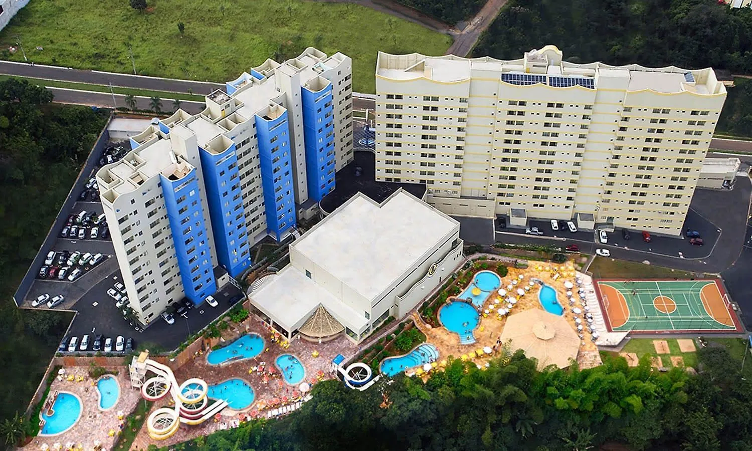 Apto Golden Dolphin Caldas Novas